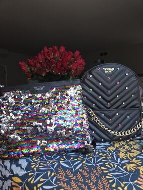 Victoria's Secret Bundle Mini Backpack (2019)+ Colorful Pouch + FREE GIFT 2for1!